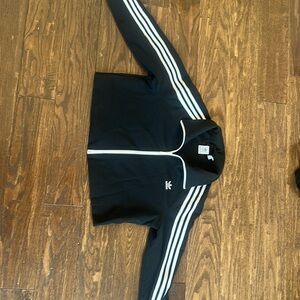 adidas cropped sweater like new